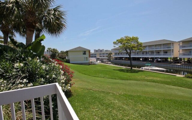 Sandpiper Cove Canal by Holiday Isle