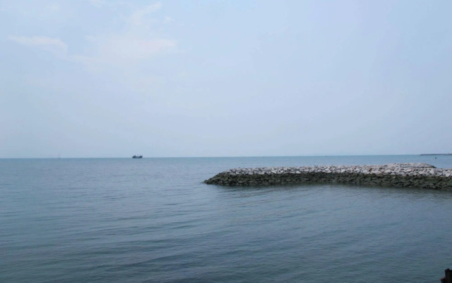 Nantra Pattaya Baan Ampoe Beach