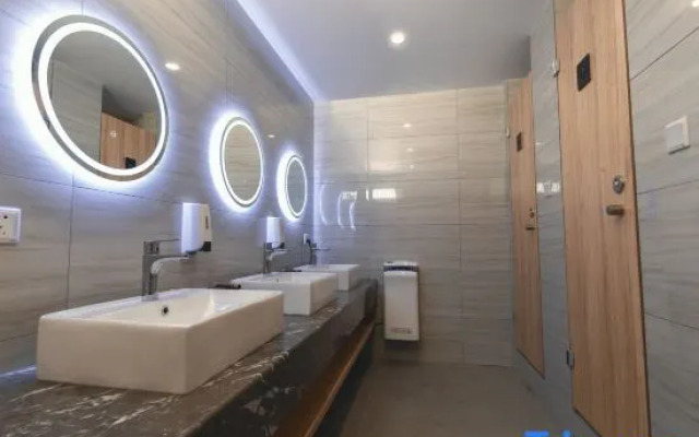 Wohkoon Traveling Sun Youth Hostel (Beijing Shichahai Store)