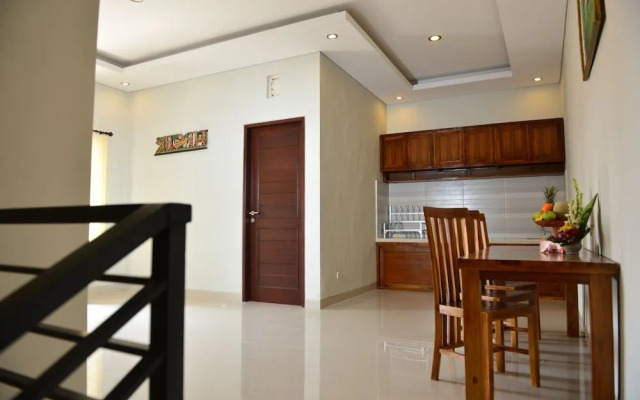 Suwardika Homestay and Dormitory - Hostel