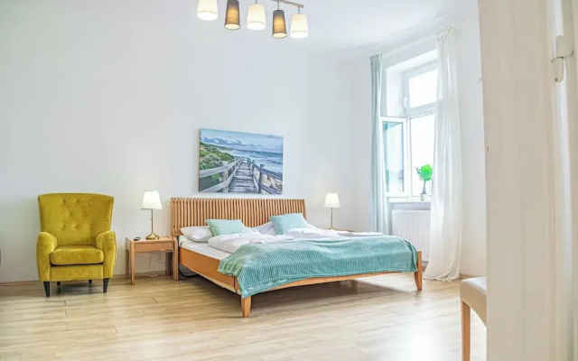 Budget 2BR Long Stay Near Matzleinsdorf