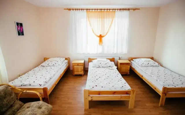 Tanie Noclegi Bartek 2