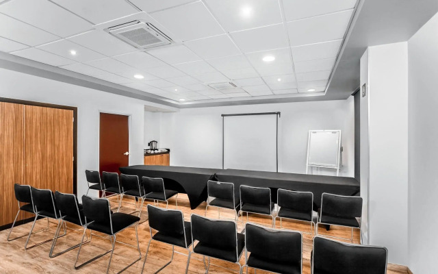 City Express by Marriott Leon