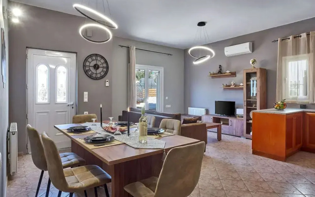 Middle Of Crete Apartment