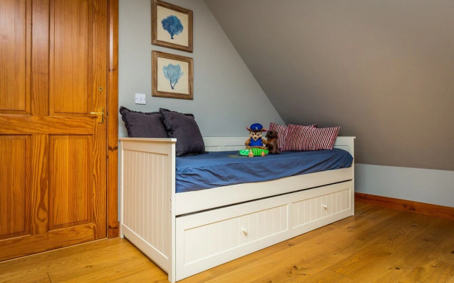 Broadleaf Lodge