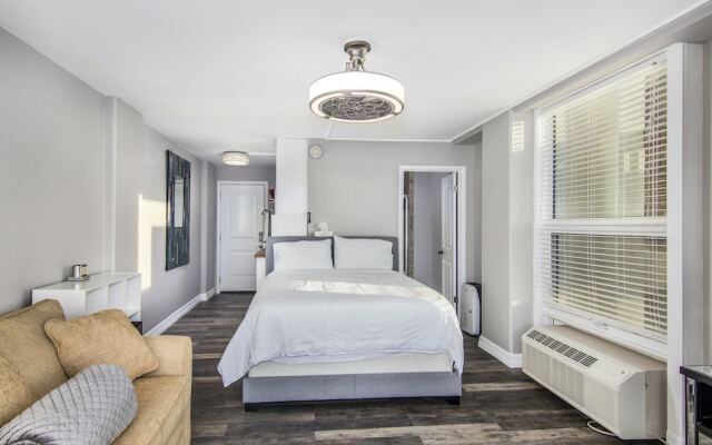 Islander East Miniums #216 2 Bedroom Condo