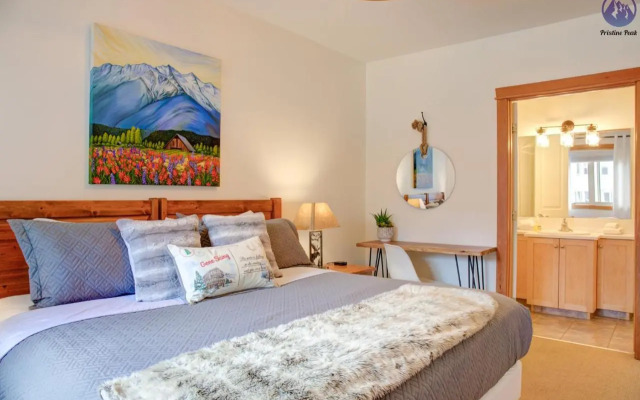 Modern Nordic 2 Bedroom Mountain View Condo