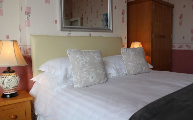 Ashley Hotel