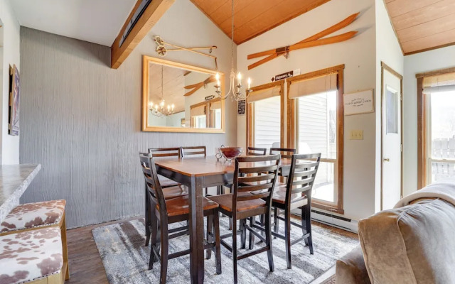 Charming Townhome - Walk to Greek Peak Mountain!