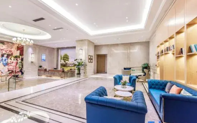 Vienna Hotel Hejiang Yangtze River Bridge