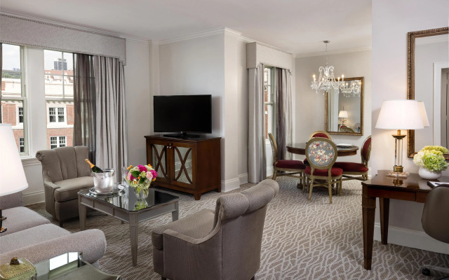 Warwick Melrose Dallas