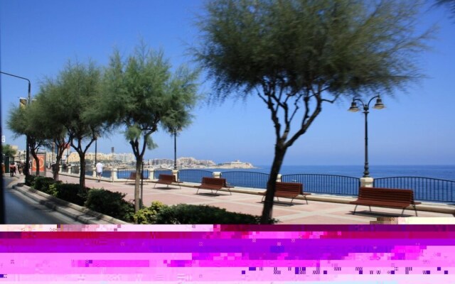 Seaview Apartment Top Location in Sliema