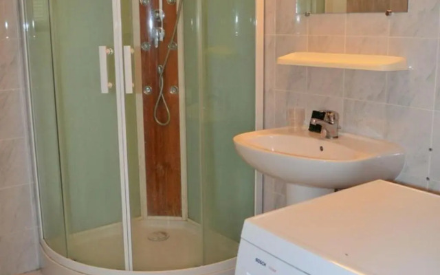 Gîte Saint-Laurent-de-Lin, 4 pièces, 6 personnes - FR-1-381-501