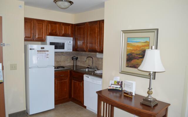 Staybridge Suites Milwaukee West-Oconomowoc by IHG