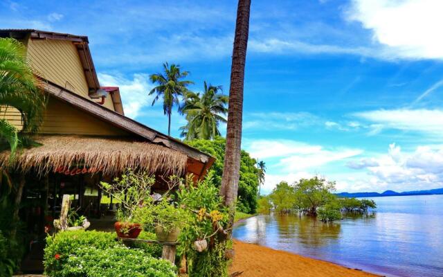 Amber Sands Beach Resort