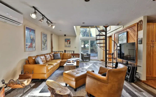 Vertical Drop 3 Bedroom Home