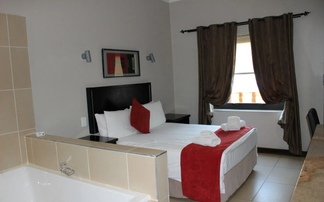 Alcazaba Lodges