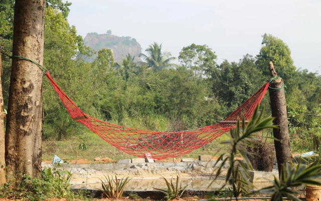 Apsaras Resort Sigiriya