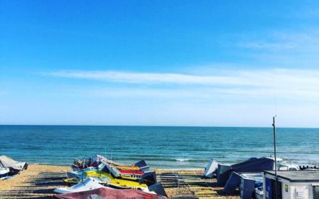 11B Beachside