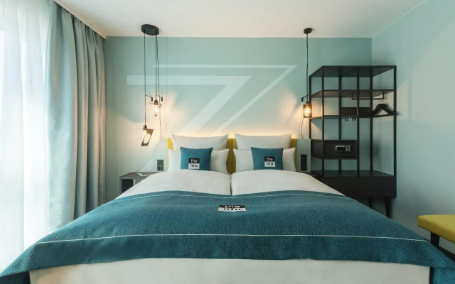 Holiday Inn - the niu, Seven Dusseldorf Ost by IHG