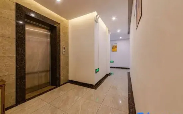 Lingao Junhao Business Hotel