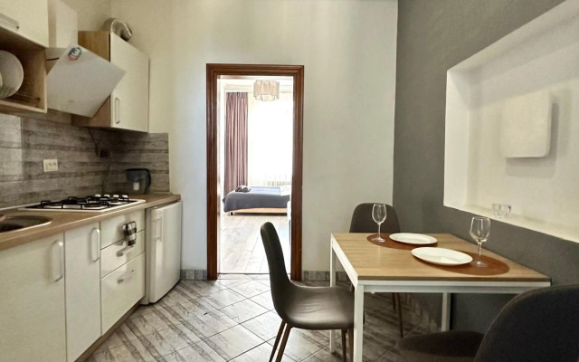 ROMANTIC Apartments-near Opera House 5/8