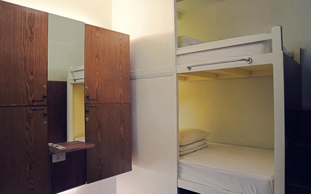 Suneta Hostel Khaosan