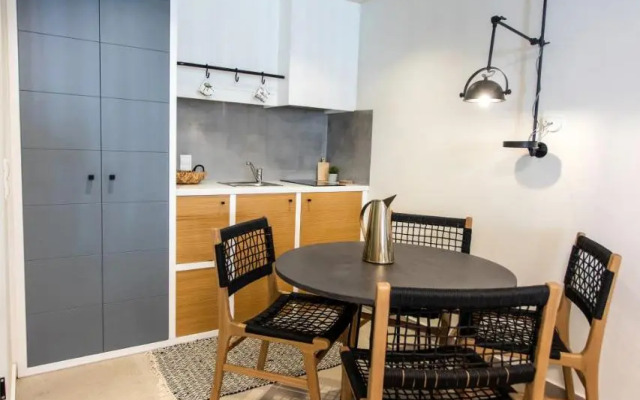 Anemolia Parga Suites