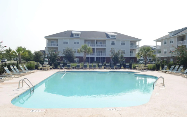 River Oaks Resort