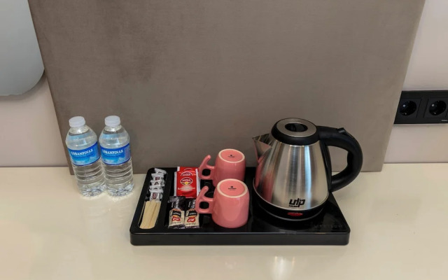 Hilltown Airport Hotel