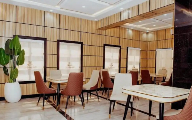 De Bullion Hotels and Suites