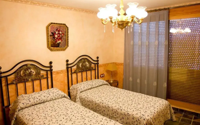 A la Sombra de la Torre