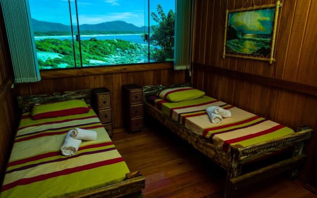 Sunset Strip Eco Hostel