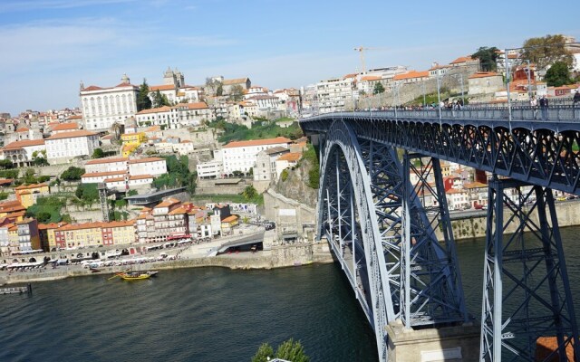 Apartments Luiz I Bridge