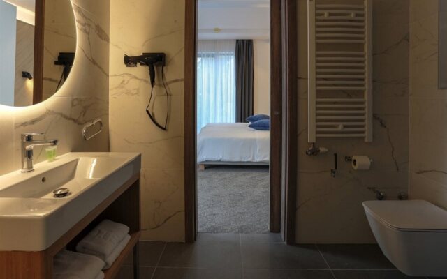 Hotel MIR