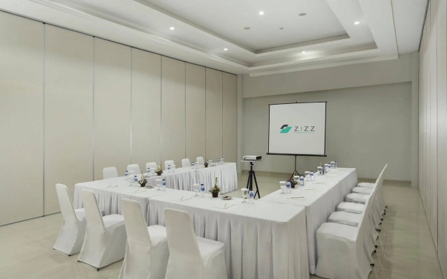 Zizz Convention Hotel