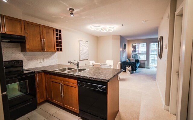 Downtown Condo at Waterscapes