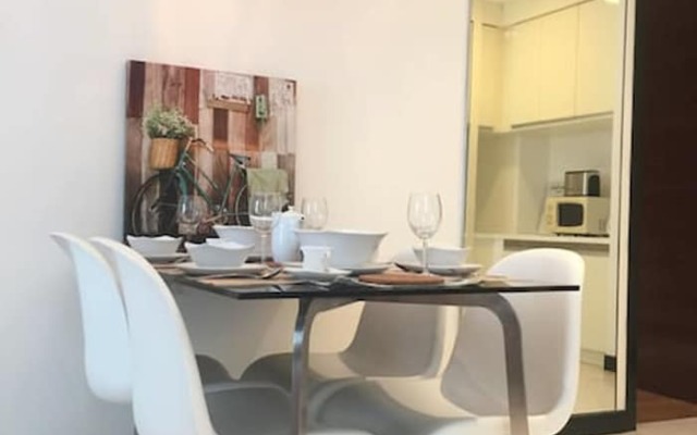 Marc Residence A26-10 by SYNC