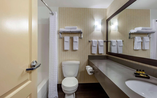 Best Western Plus Meridian Hotel