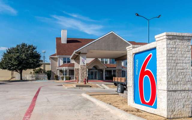 Motel 6 North Richland Hills, TX - NE Fort Worth