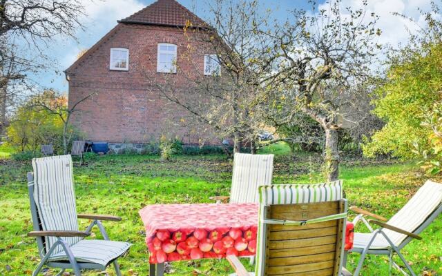Gemuetliches Apartment in Behmkenhagen mit Terrasse