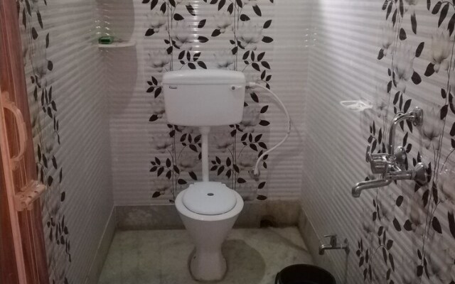 Royal Guest House & Service Apartment
