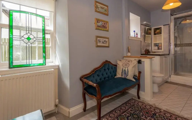 Stunning Farmhouse - Sleeps 8