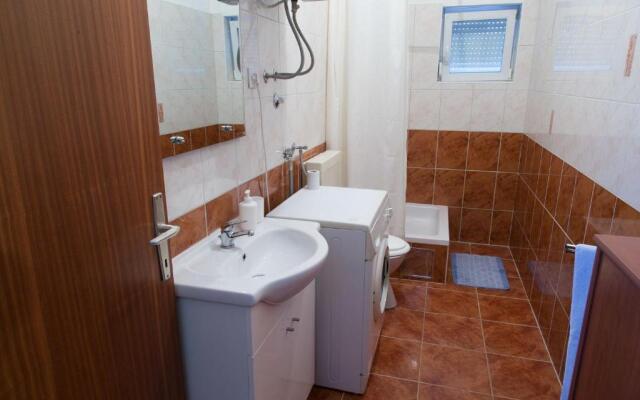 Apartments Ivica - 150m from sea