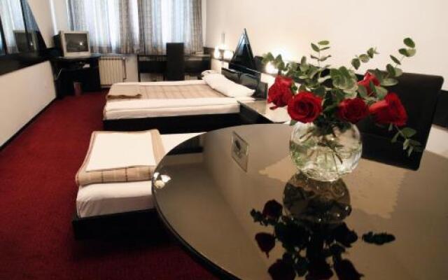 Hotel MB