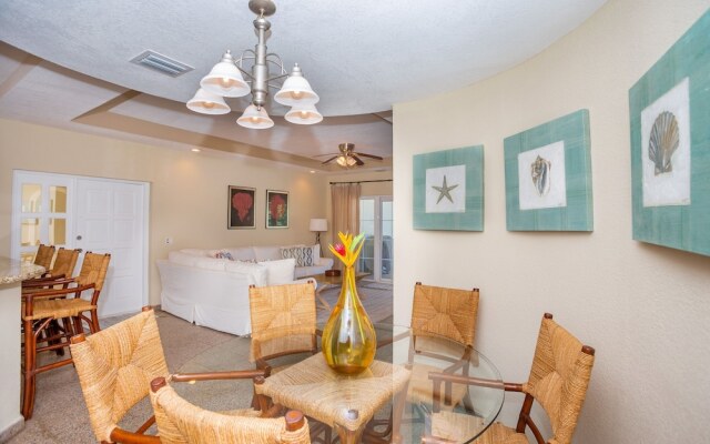 Lawson Rock - Angelfish 101 Studio Bedroom Condo by RedAwning