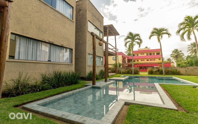 Casa com Piscina Privativa Lambari 06 by Qavi