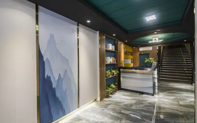 Zhuzhou Tiantianshang Art Hotel (Hunan University of Technology)