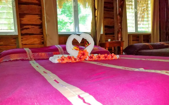 Martz Farm Treehouses & Cabanas