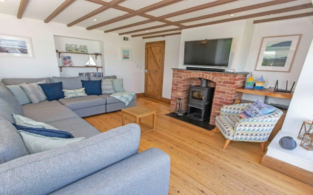 Stables Croyde 4 Bedrooms, Sleeps 8, Sea & Beach Views